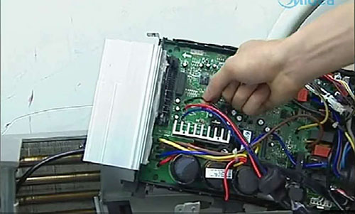 互助美的空调电话是多少